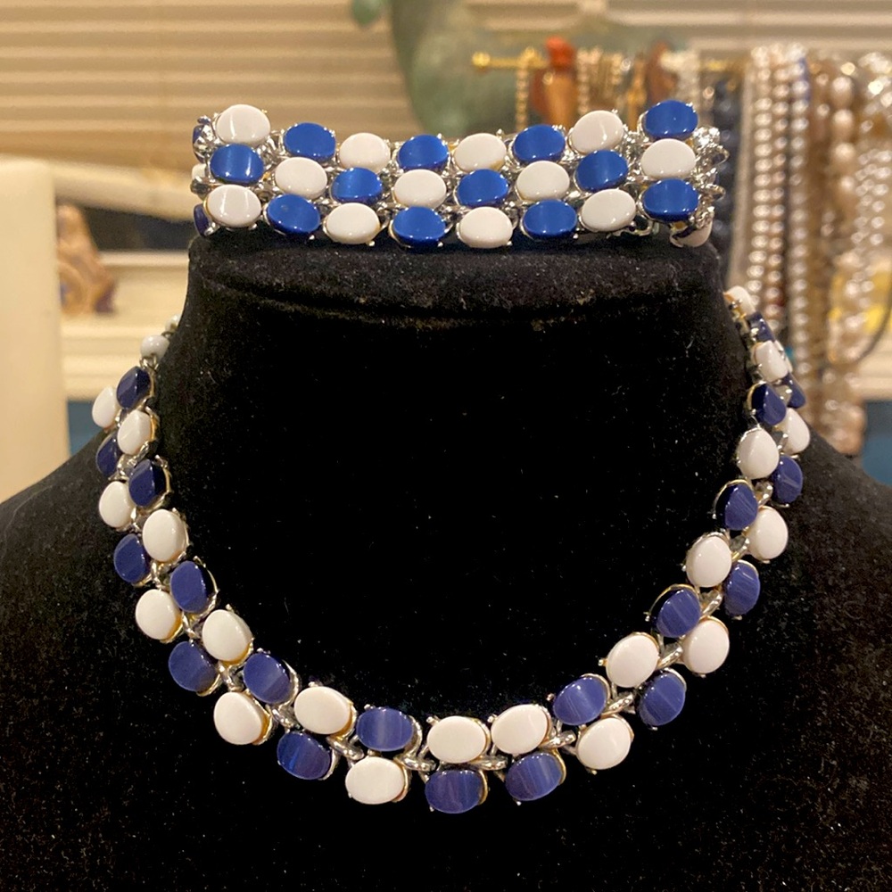 Thermoset Necklace and Bracelet Set. Blue White and Silver Tone